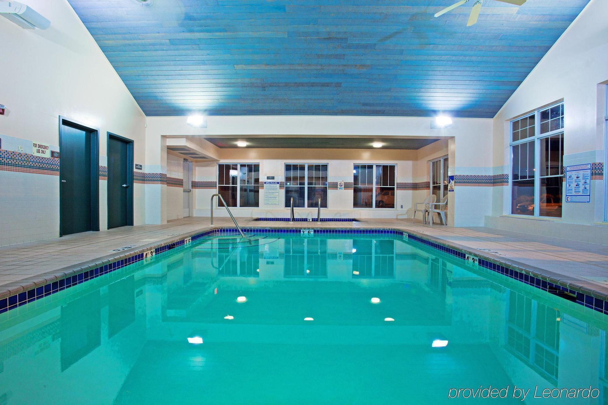 Country Inn & Suites By Radisson, Brooklyn Center, Mn Удобства фото